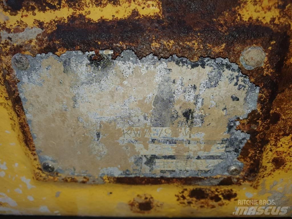 Komatsu WA180.3 LKW-Achsen