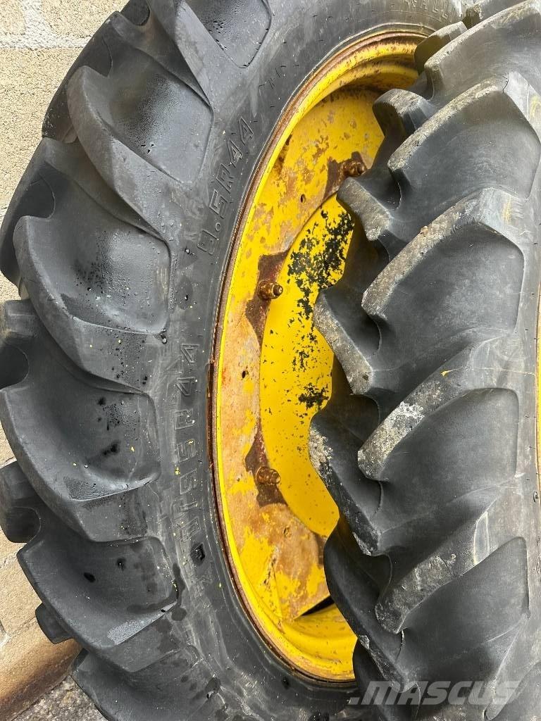 Alliance 230/95R44 Reifen