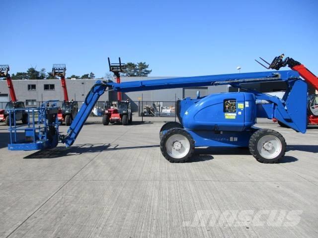 JLG 600 AJ (253) Kompakte selbstfahrende Hebebühnen