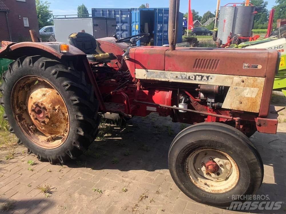 IH 453 Traktoren