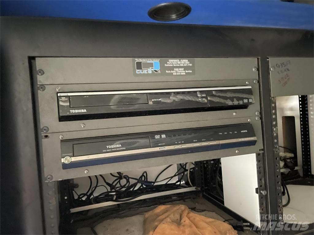 Ford F550 XL Sonstige Baumaschinen