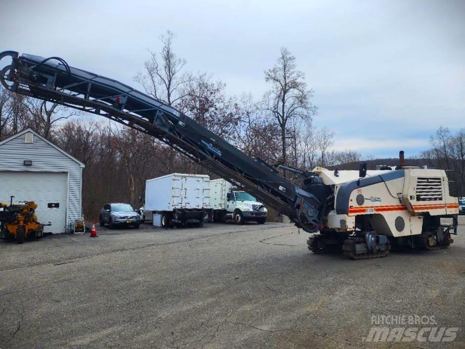 Wirtgen 120F Asphalt Maschinen Zubehör