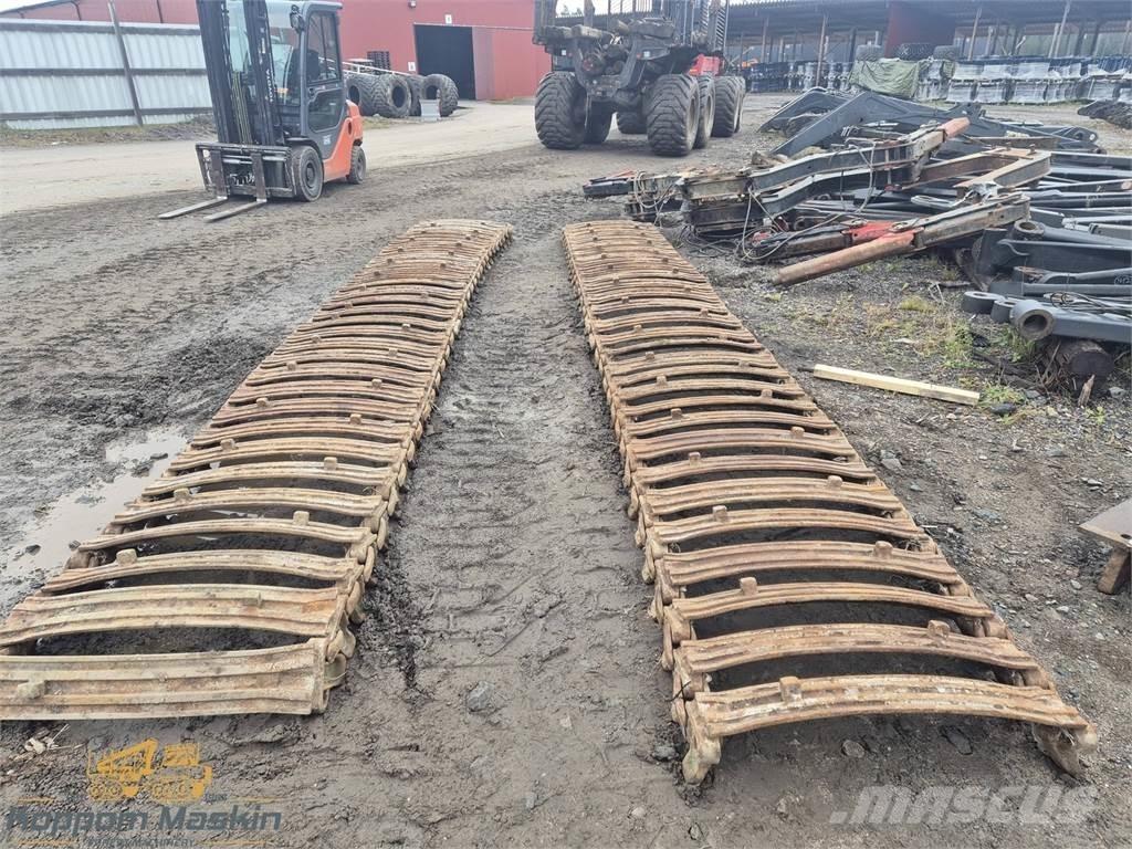 Clark TXL 800x26.5 Fahrwerke / Gummiketten
