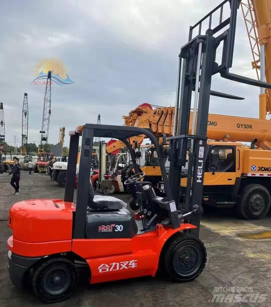 Heli CPCD 30 Diesel heftrucks