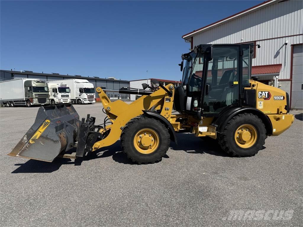 CAT 906M Radlader
