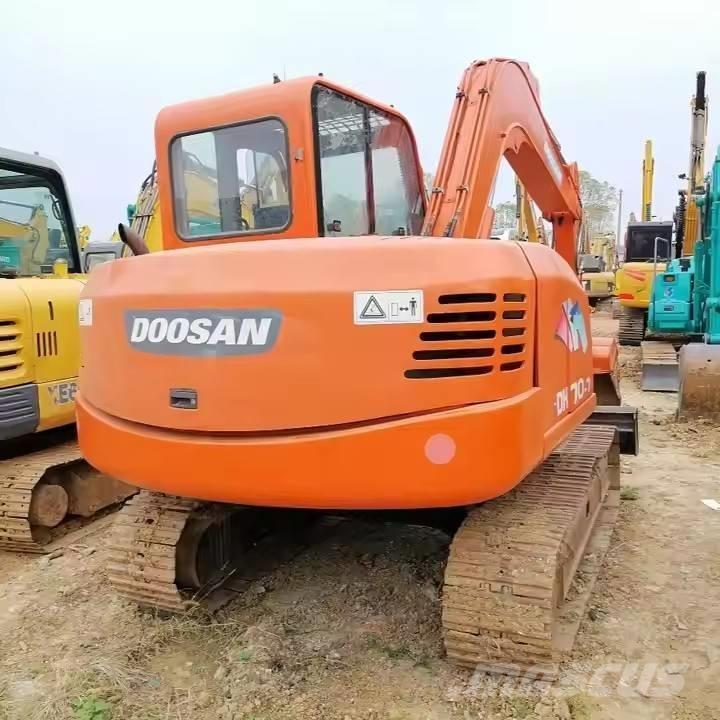 Doosan DH 70-7 Raupenbagger