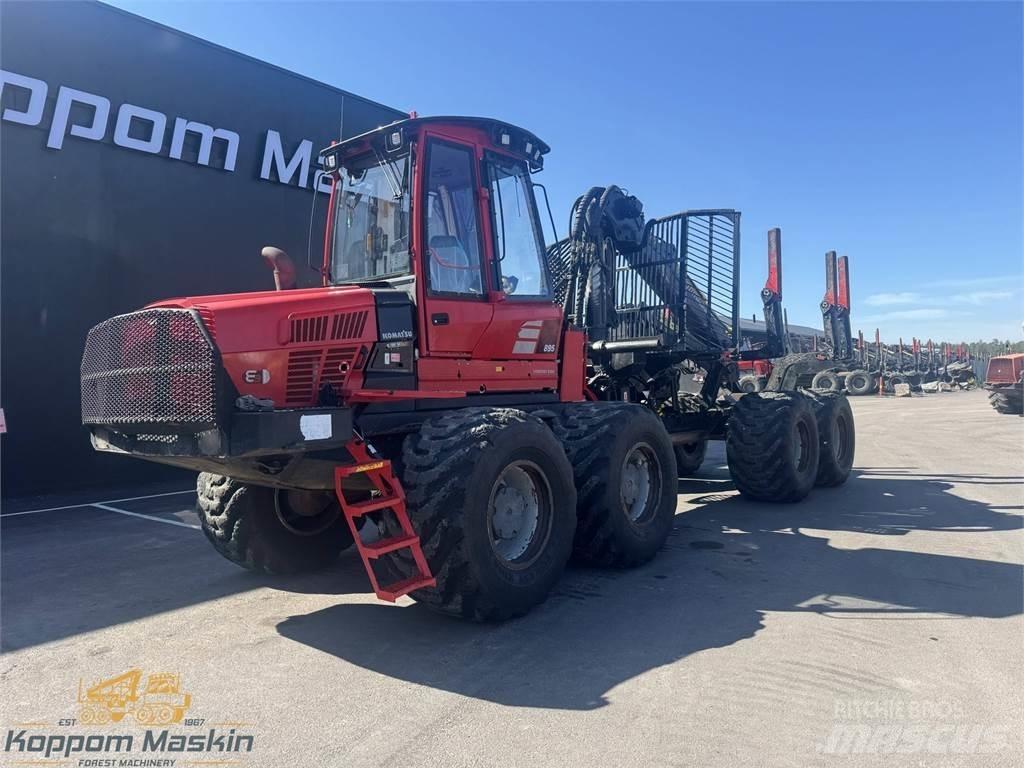 Komatsu 895 Forwarder
