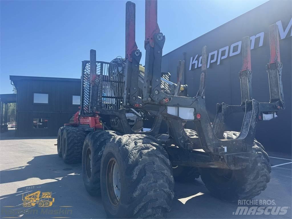 Komatsu 895 Forwarder
