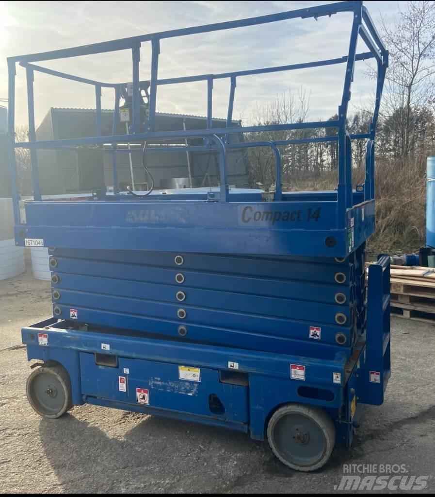 Haulotte Compact 14 Scheren-Arbeitsbühnen