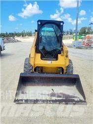 CAT 242 D Kompaktlader
