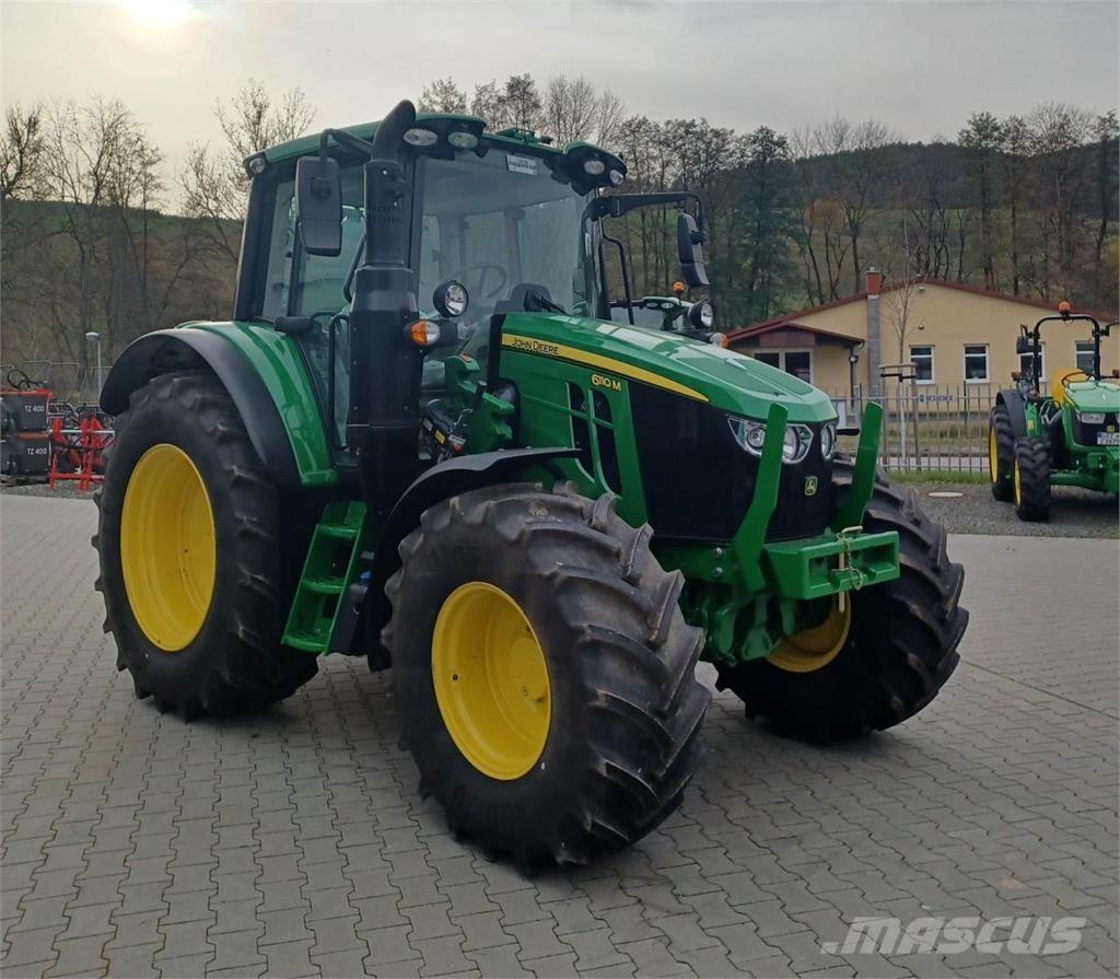 John Deere 6110M Traktoren