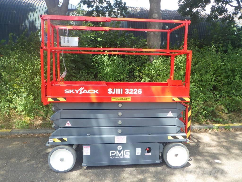 SkyJack SJ3226 Scheren-Arbeitsbühnen