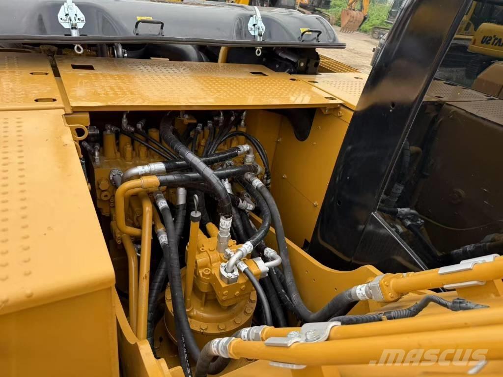 CAT 320D2 Raupenbagger