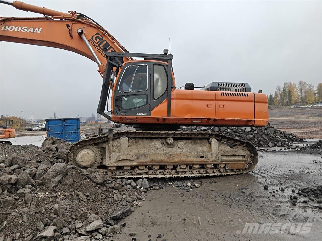 Doosan DX520LC Raupenbagger
