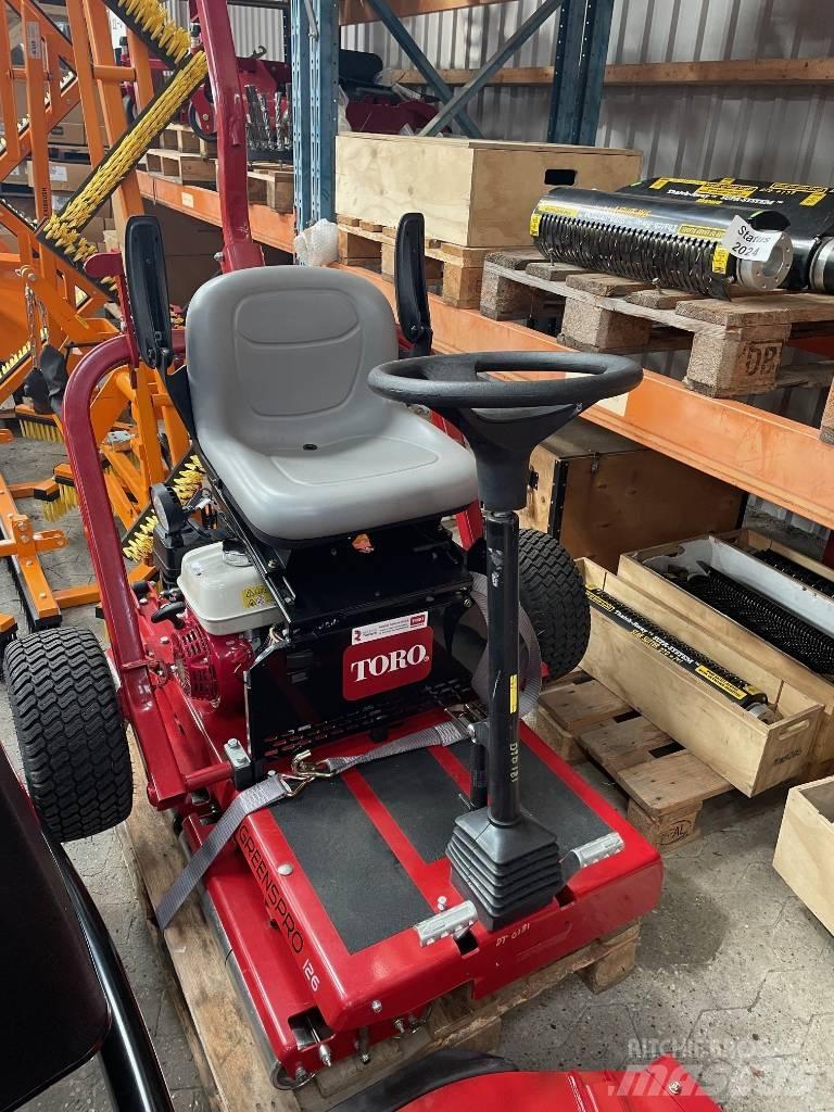 Toro GreenPro 1260 Grünflächenwalzen