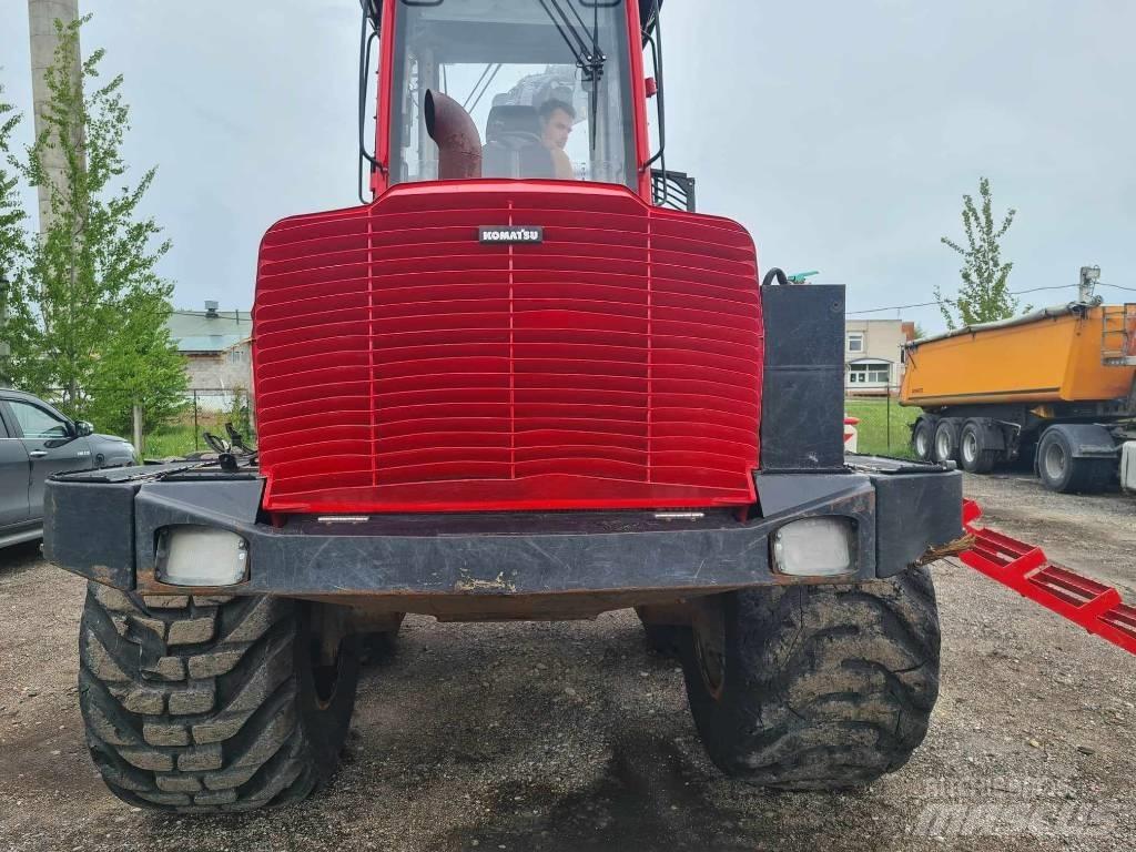 Komatsu 895 Forwarder