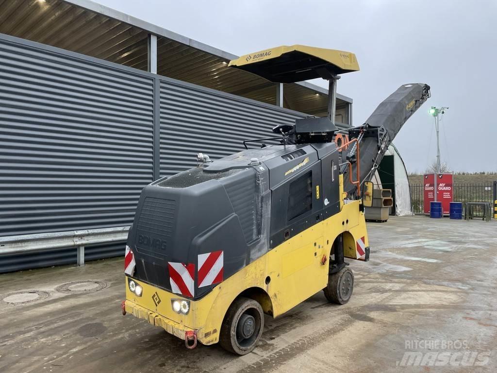 Bomag BM 500/15-2 Asphaltfräsen