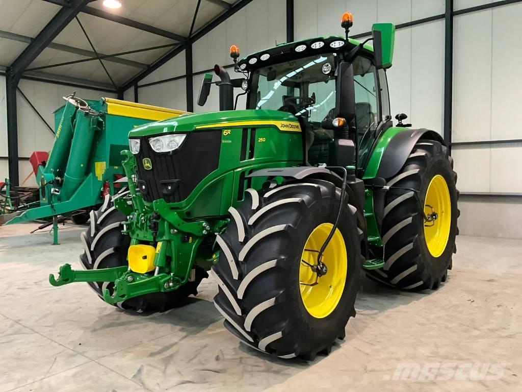 John Deere 6R 250 Traktoren