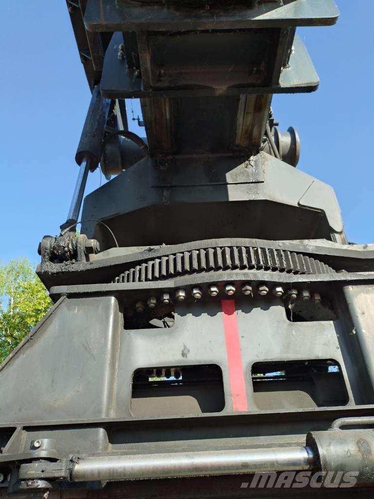 CVS Ferrari F478.6S Reach-Stacker