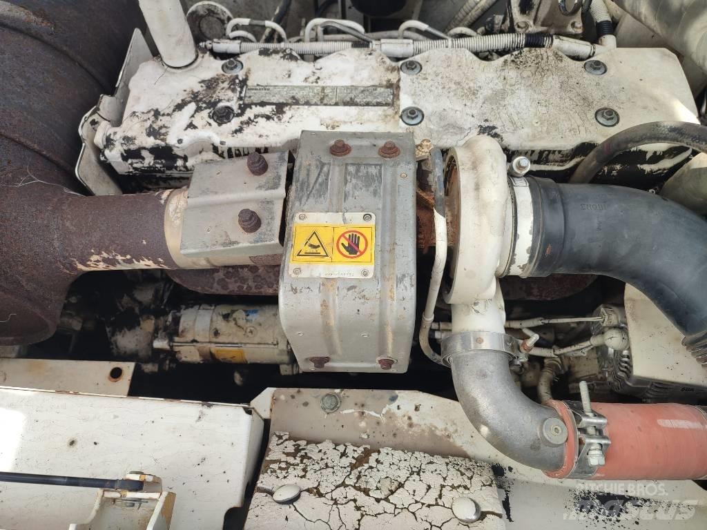 Komatsu PC210 LC-8 Raupenbagger