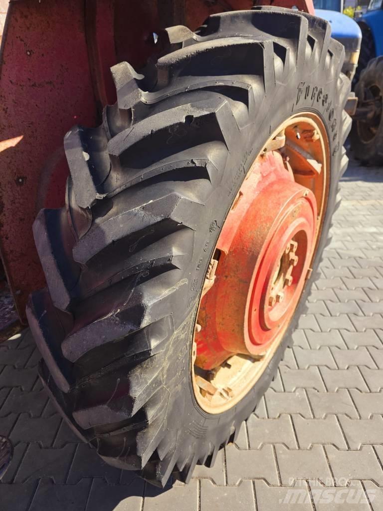 Massey Ferguson 178 Traktoren