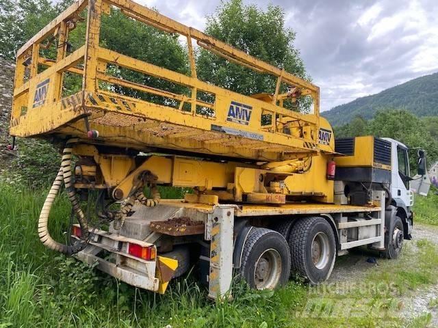 Iveco TRAKKER Kranwagen