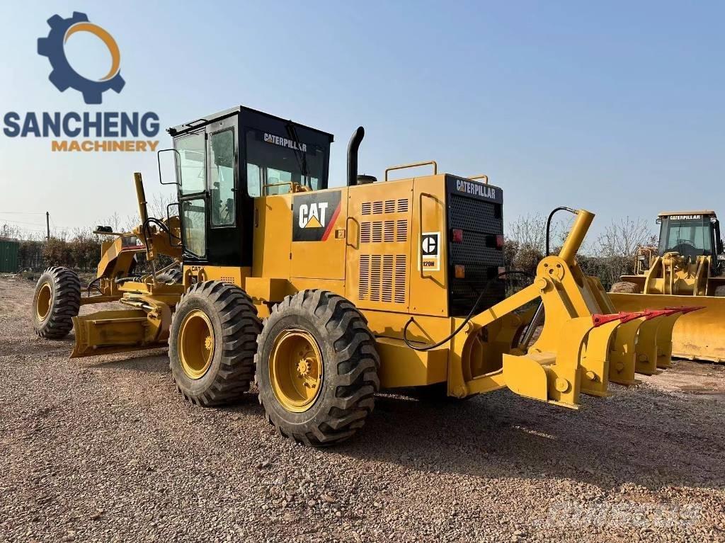 CAT 120H Grader