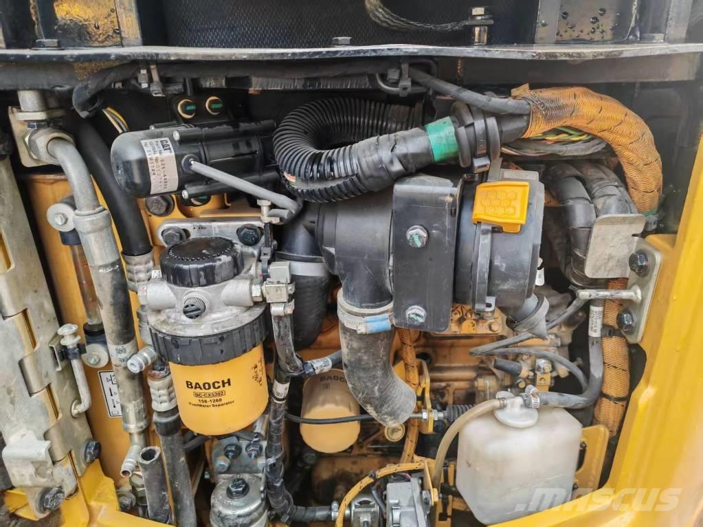 CAT 302 CR Minibagger < 7t
