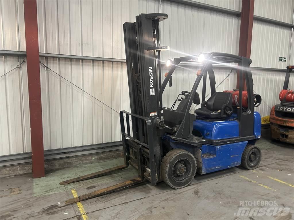 Nissan UD02A20PQ LPG heftrucks