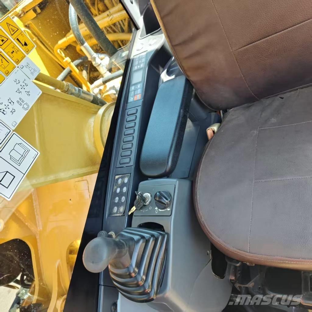 CAT 320 D Raupenbagger