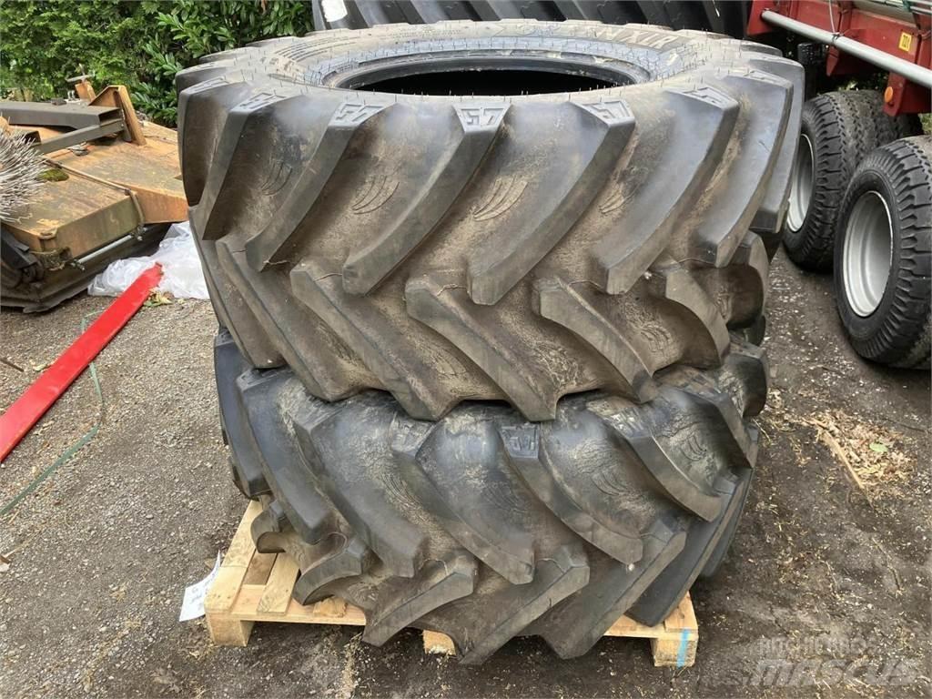 BKT 600/65R28 Reifen