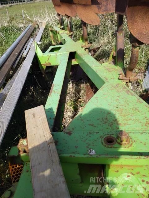 Dowdeswell DP100S Wendepflüge