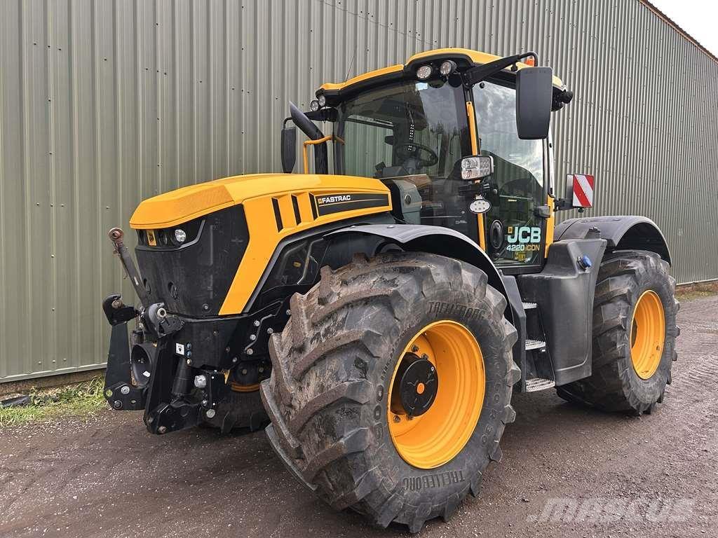 JCB Fastrac 4220 Traktoren