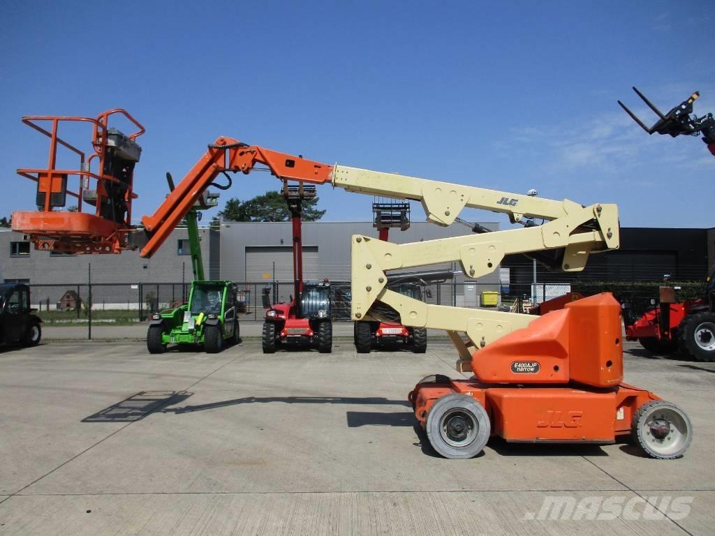 JLG E400 AJPN (687) Kompakte selbstfahrende Hebebühnen