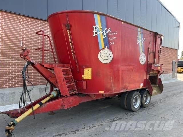 Peecon 26M³ Futtermischwagen