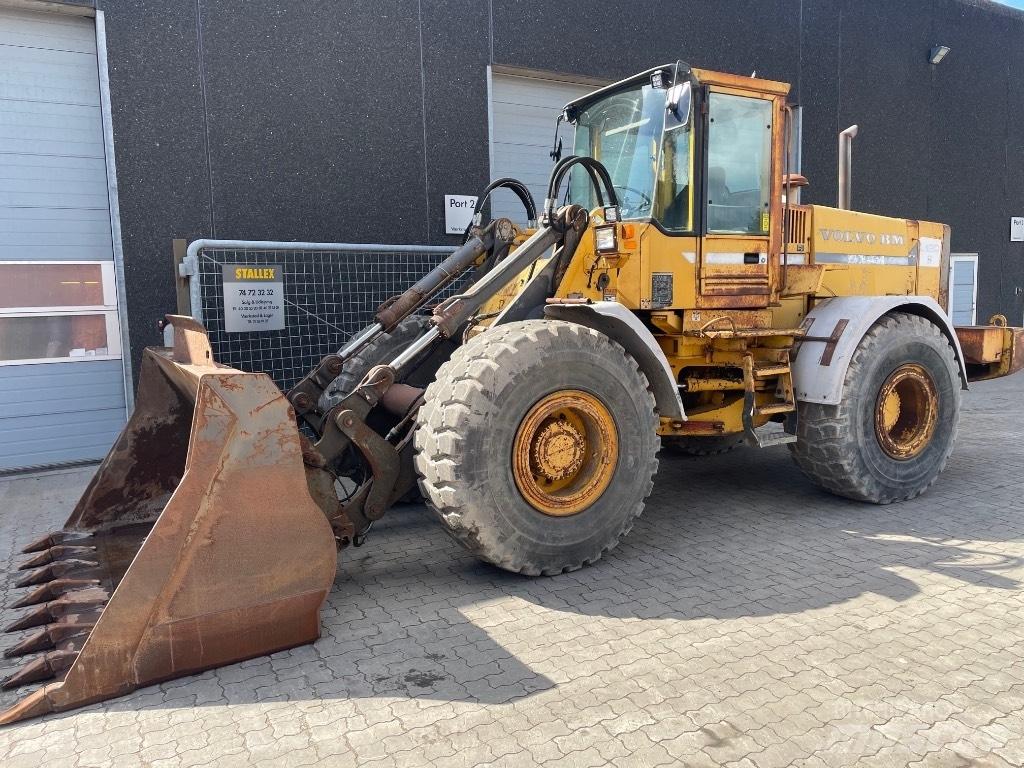 Volvo L120B Radlader