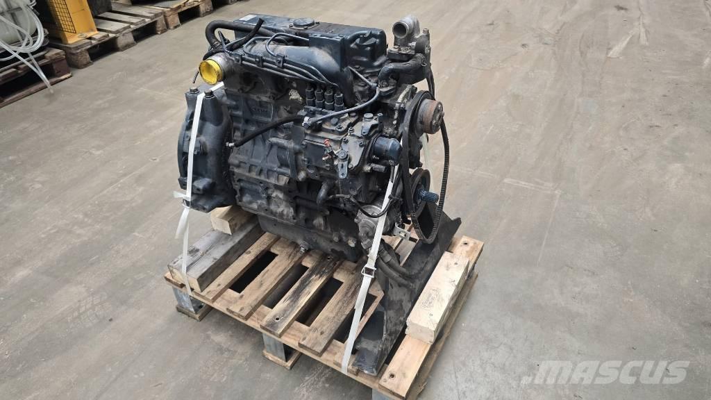 Kubota V 2403 Motoren