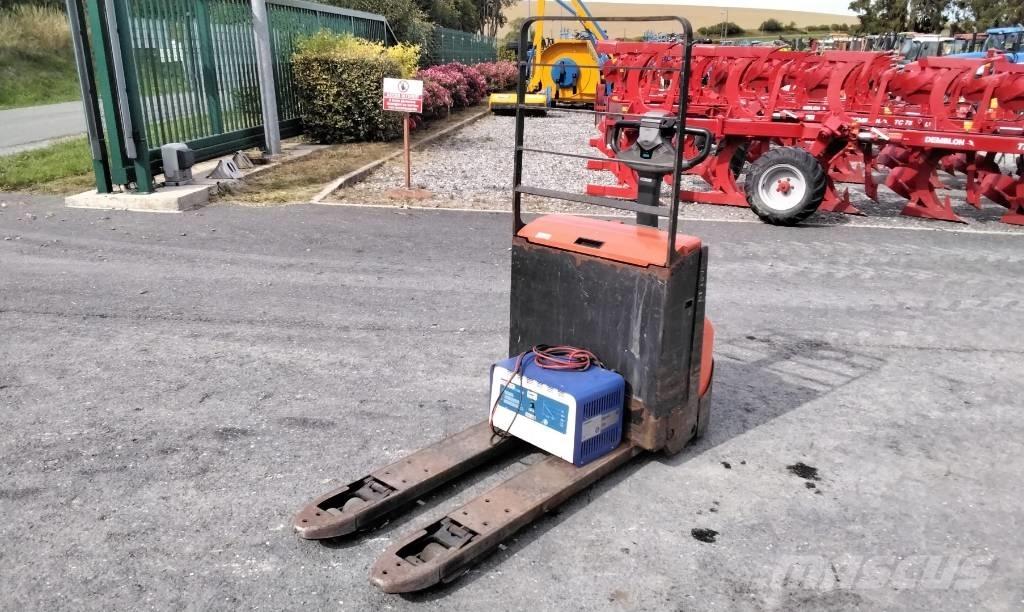 Toyota LWE 180 Niedergabelstapler