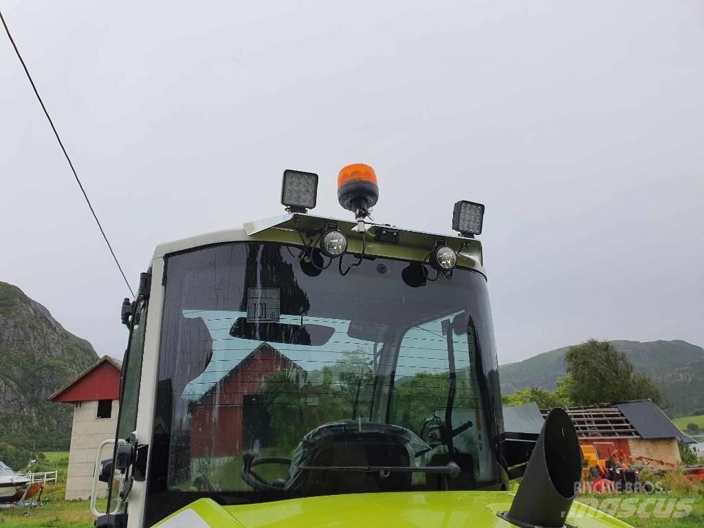 CLAAS TORION 530 Hoflader