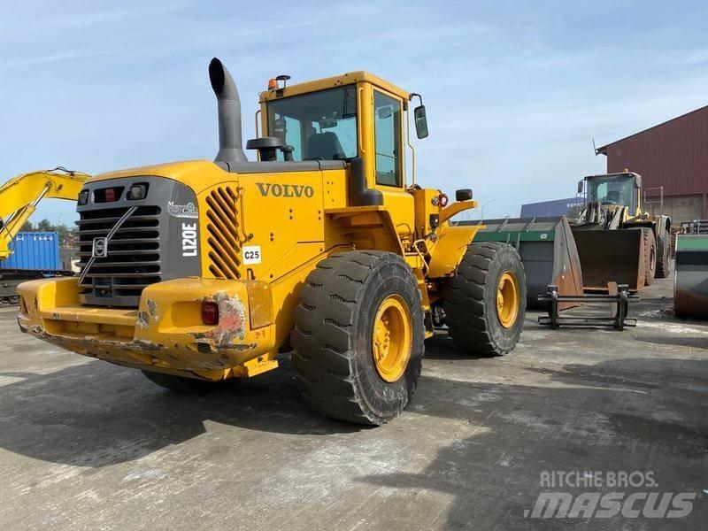 Volvo L 120 E.Ref.10 Radlader