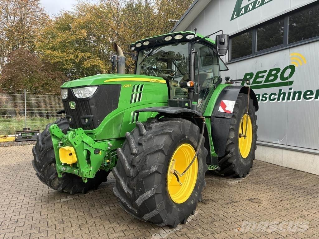 John Deere 6215R Traktoren