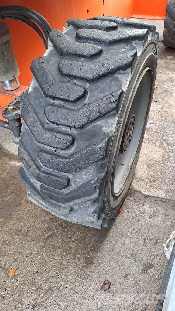 JLG 660 SJ Teleskopbühnen