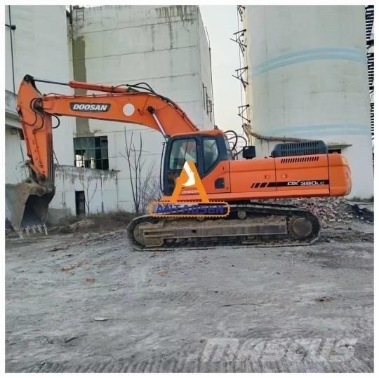 Doosan DX 380 LC Raupenbagger