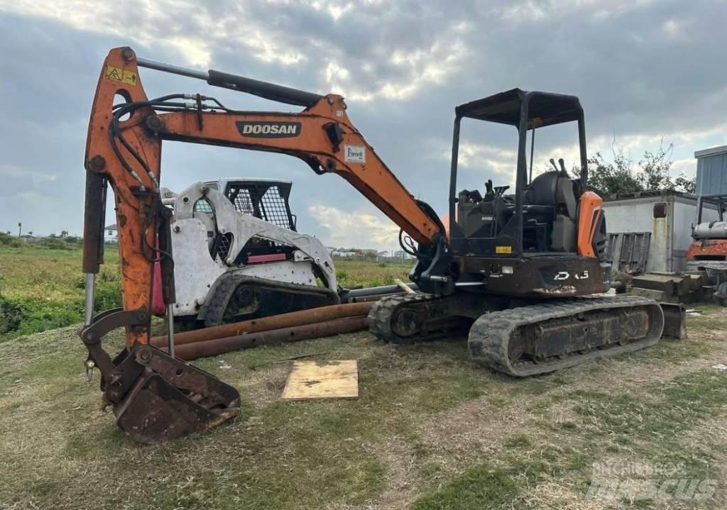 Doosan DX50 Raupenbagger