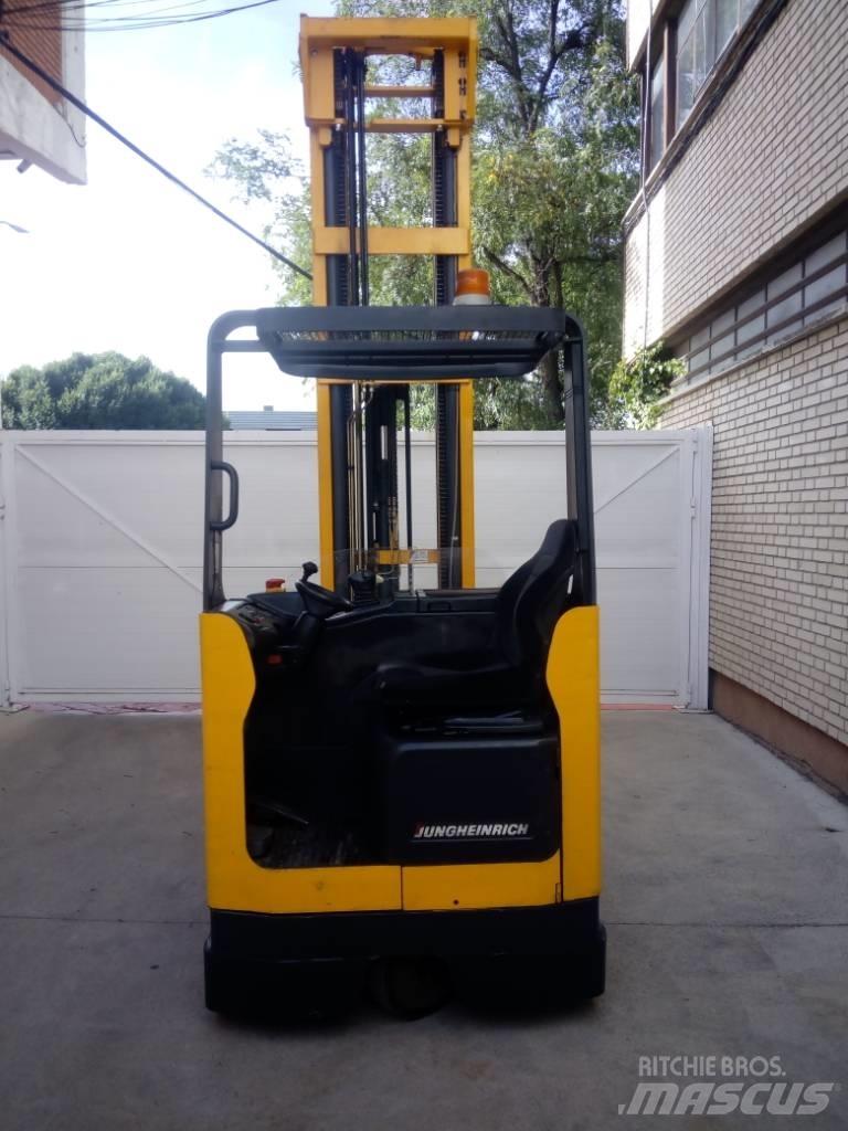 Jungheinrich ETV 220 Schubmaststapler