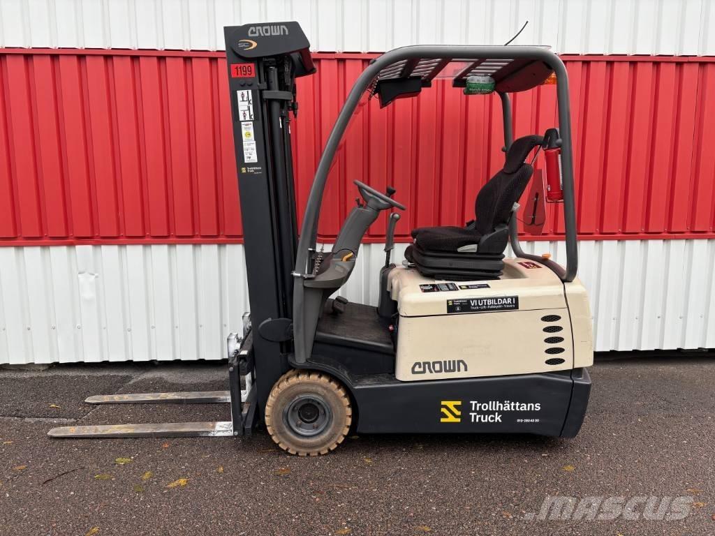 Crown SC3220 Elektrische heftrucks