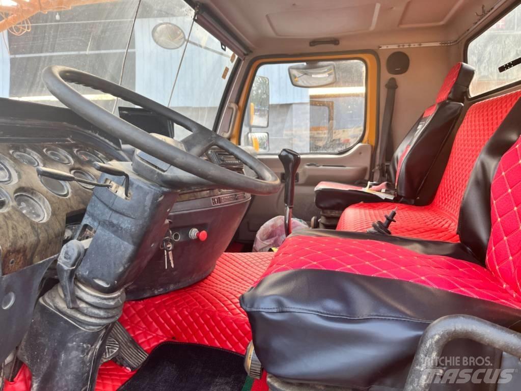 XCMG QY70K-1 Kranen voor alle terreinen