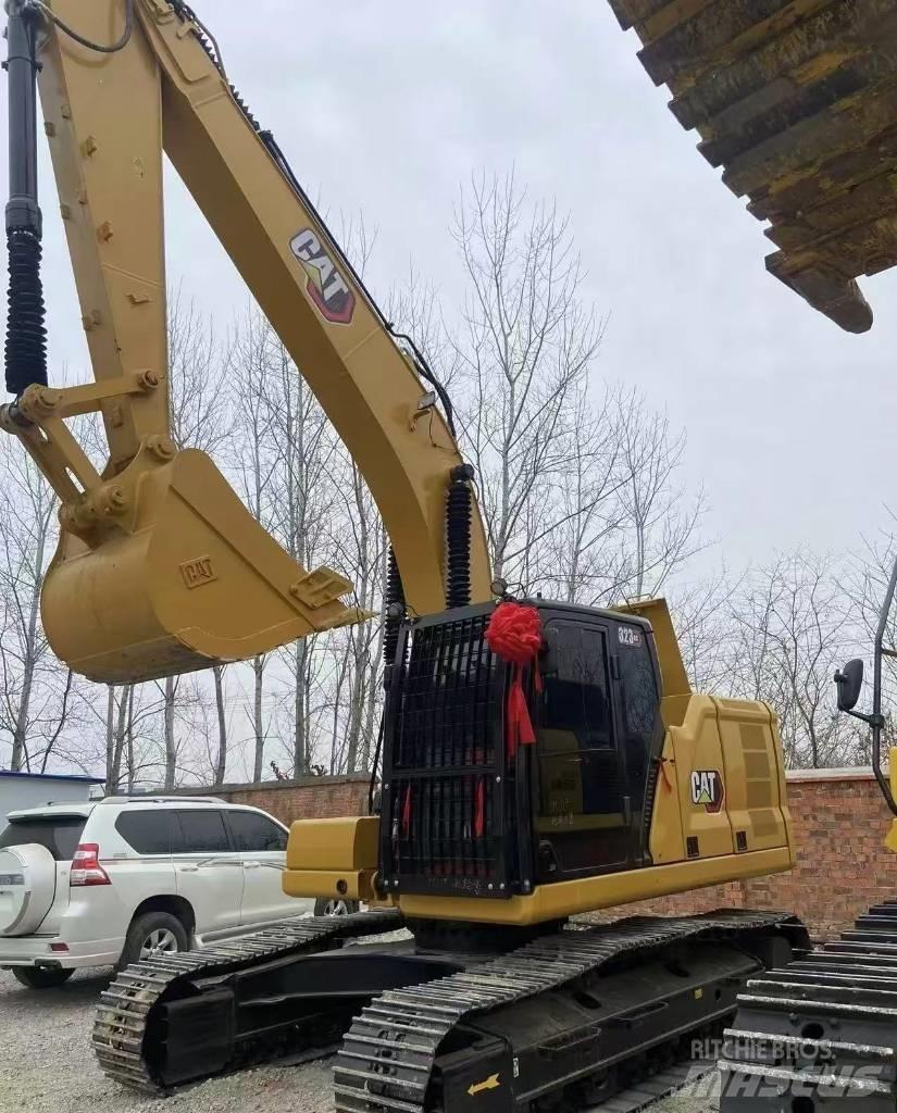 CAT 323 Raupenbagger