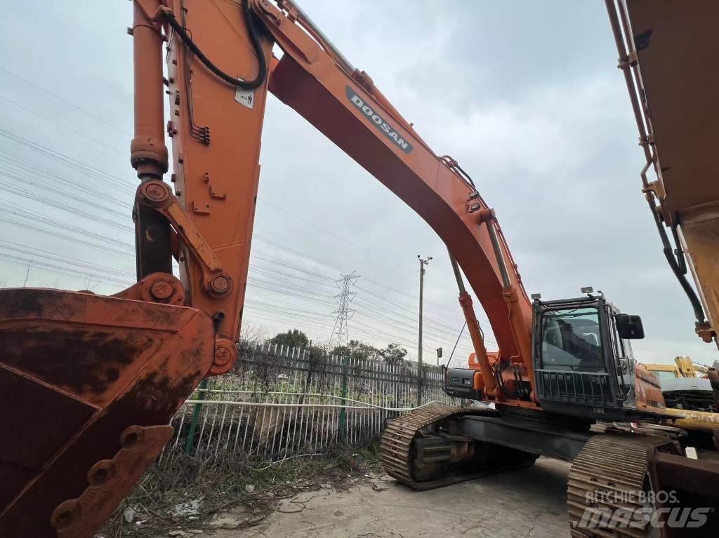 Doosan DX 500 LCA Raupenbagger
