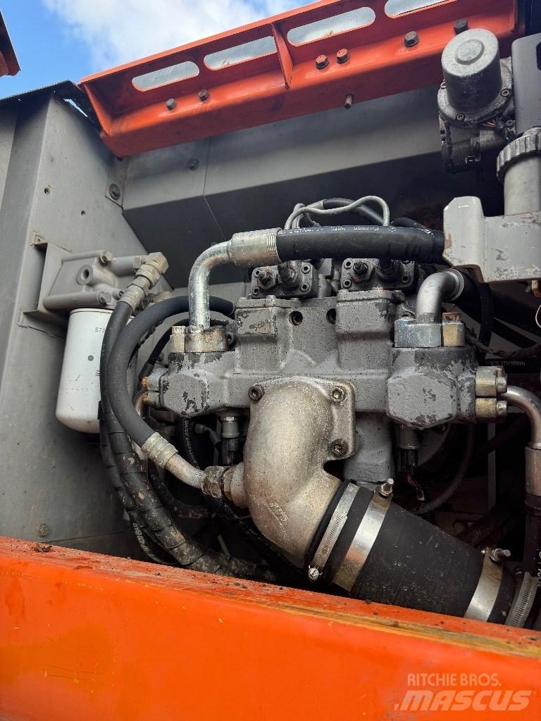 Hitachi ZX 210 Raupenbagger